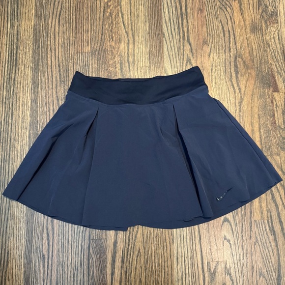 Nike Dri-Fit Blue Club 15” Pleated Lined Tennis Skort size Small - Picture 1 of 7